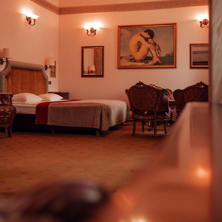 Hotel Ambasada Boleslawiec Boleslawiec  Kültér fotó