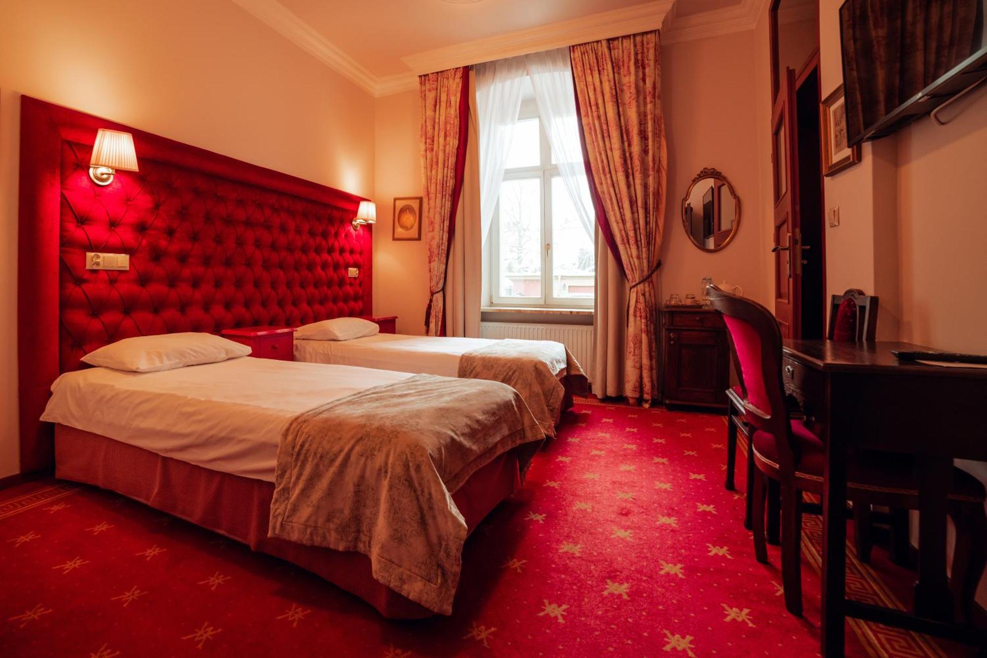 Hotel Ambasada Boleslawiec Boleslawiec  Kültér fotó