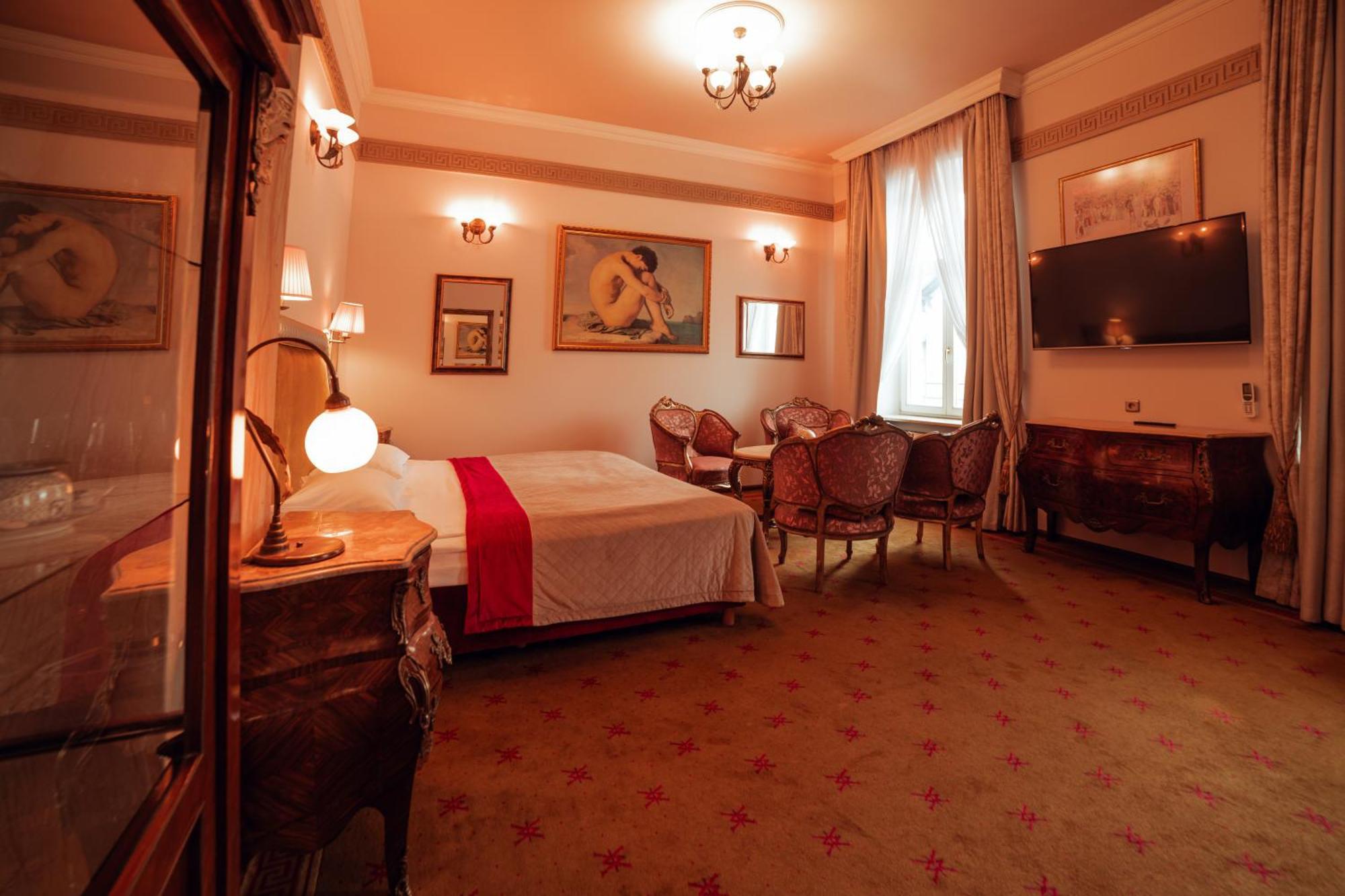 Hotel Ambasada Boleslawiec Boleslawiec  Kültér fotó