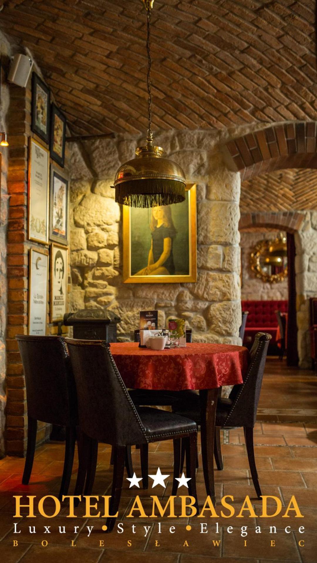 Hotel Ambasada Boleslawiec Boleslawiec  Kültér fotó