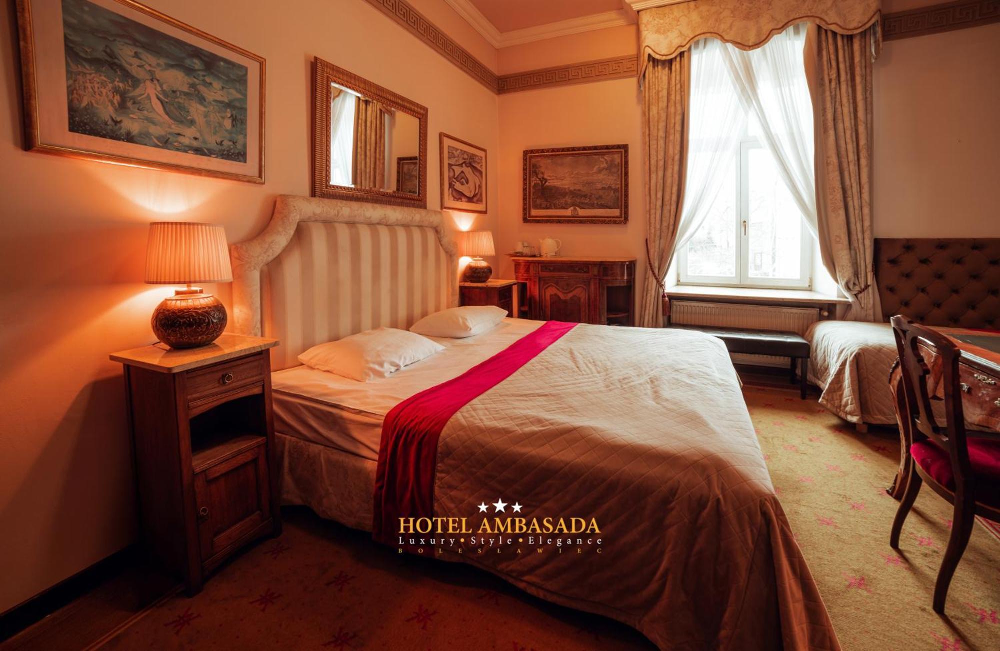Hotel Ambasada Boleslawiec Boleslawiec  Kültér fotó